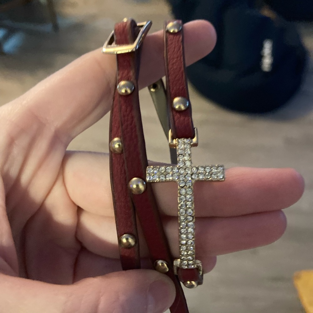 Maroon strap cross bracelet